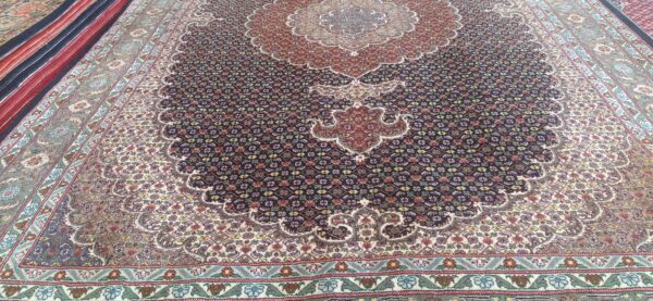 فرش دستبافت شش متری بیجار گل ابریشم بافت اردبیل